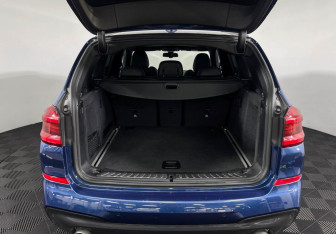 Подержанный автомобиль BMW X3 2018 года (10 фото)