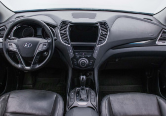 Подержанный автомобиль Hyundai Santa Fe 2015 года (13 фото)