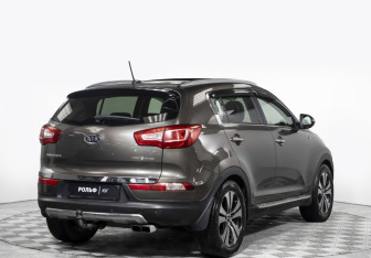 Подержанный автомобиль Kia Sportage 2011 года (5 фото)