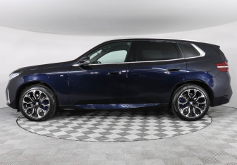 Подержанный автомобиль BMW X3 2025 года (5 фото)