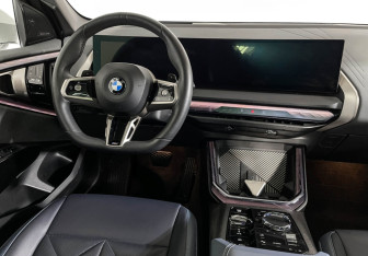 Подержанный автомобиль BMW X3 2025 года (15 фото)