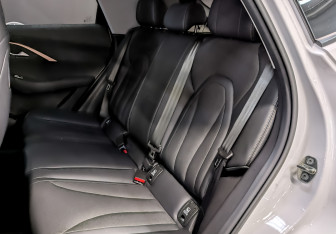Подержанный автомобиль Omoda C5 2023 года (12 фото)