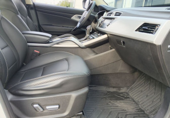 Подержанный автомобиль Geely Atlas 2018 года (12 фото)