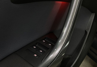 Подержанный автомобиль Opel Astra Sedan 2013 года (17 фото)