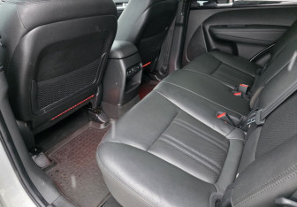 Подержанный автомобиль Kia Sorento 2017 года (10 фото)