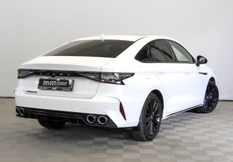 Подержанный автомобиль Chery Arrizo 8 2025 года (5 фото)
