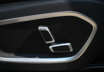 Подержанный автомобиль Geely Tugella 2022 года (18 фото)
