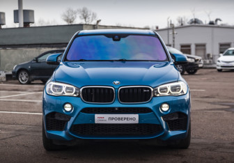 Подержанный автомобиль BMW X5 M 2016 года (4 фото)