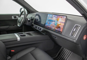 Подержанный автомобиль LiXiang L7 2023 года (9 фото)