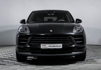 Подержанный автомобиль Porsche Macan 2019 года (2 фото)