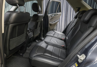 Подержанный автомобиль Mercedes-Benz GLE 2015 года (12 фото)