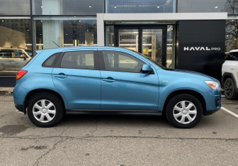 Подержанный автомобиль Mitsubishi ASX 2012 года (4 фото)