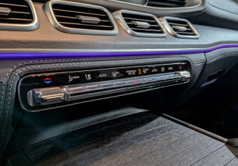 Подержанный автомобиль Mercedes-Benz GLE 2021 года (21 фото)