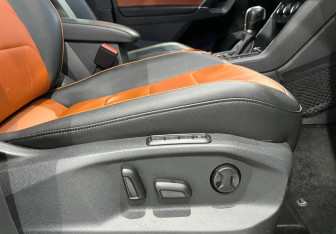 Подержанный автомобиль Volkswagen Tiguan 2018 года (16 фото)