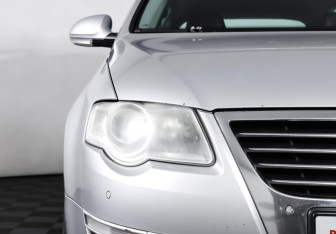 Подержанный автомобиль Volkswagen Passat Wagon 2010 года (23 фото)