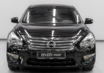 Подержанный автомобиль Nissan Teana 2014 года (2 фото)