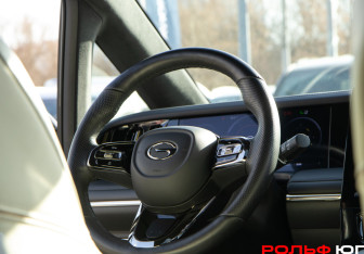 Подержанный автомобиль GAC M8 2024 года (14 фото)