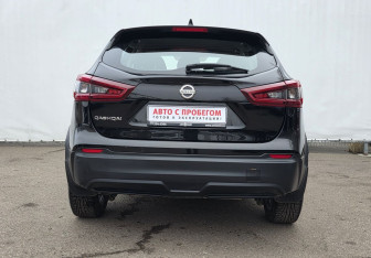 Подержанный автомобиль Nissan Qashqai 2021 года (6 фото)