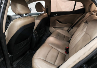 Подержанный автомобиль Kia Optima Sedan 2013 года (12 фото)