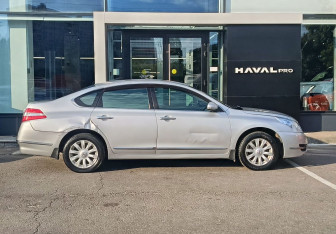 Подержанный автомобиль Nissan Teana 2011 года (4 фото)