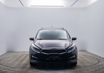 Подержанный автомобиль Kia Ceed Wagon 2015 года (2 фото)