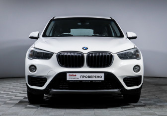 Подержанный автомобиль BMW X1 2016 года (2 фото)