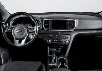 Подержанный автомобиль Kia Sportage 2021 года (12 фото)