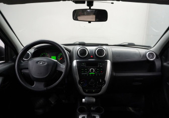 Подержанный автомобиль LADA (ВАЗ) Granta Sedan 2018 года (11 фото)