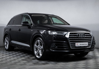 Подержанный автомобиль Audi Q7 2018 года (3 фото)