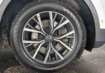 Подержанный автомобиль Volkswagen Tiguan 2020 года (18 фото)