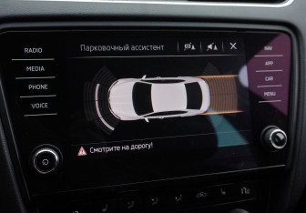 Подержанный автомобиль Skoda Octavia Liftback 2018 года (18 фото)