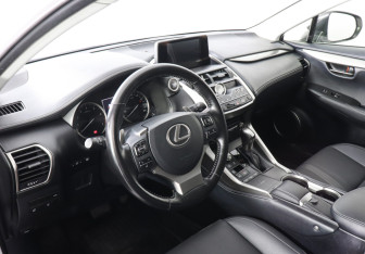 Подержанный автомобиль Lexus NX 2020 года (9 фото)