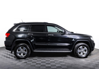 Подержанный автомобиль Jeep Grand Cherokee 2012 года (4 фото)