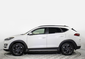 Подержанный автомобиль Hyundai Tucson 2020 года (8 фото)