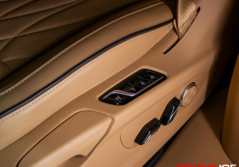 Подержанный автомобиль Voyah Dream 2023 года (16 фото)