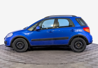 Подержанный автомобиль Suzuki SX4 Hatchback 2012 года (8 фото)