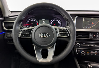 Подержанный автомобиль Kia Optima Sedan 2020 года (22 фото)