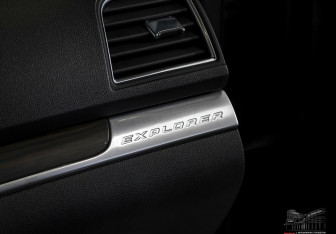 Подержанный автомобиль Ford Explorer 2016 года (16 фото)