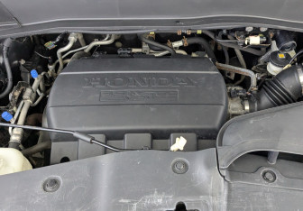 Подержанный автомобиль Honda Pilot 2012 года (9 фото)