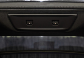 Подержанный автомобиль BMW X7 2021 года (19 фото)