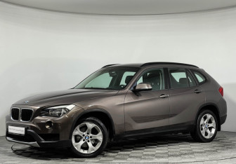 Подержанный автомобиль BMW X1 2014 года (1 фото)