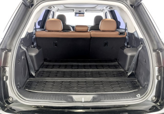 Подержанный автомобиль Changan CS95 2022 года (10 фото)