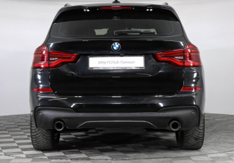 Подержанный автомобиль BMW X3 2021 года (4 фото)
