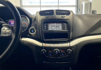 Подержанный автомобиль Fiat Freemont 2013 года (15 фото)