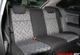 Подержанный автомобиль Ford Focus Hatchback 2008 года (8 фото)
