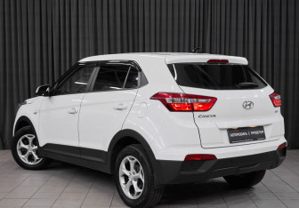 Подержанный автомобиль Hyundai Creta 2017 года (7 фото)