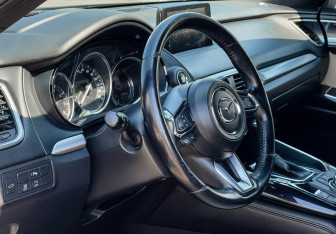 Подержанный автомобиль Mazda CX-9 2018 года (13 фото)