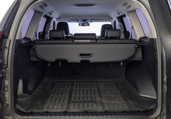 Подержанный автомобиль Toyota Land Cruiser Prado 2014 года (10 фото)