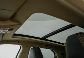 Подержанный автомобиль FAW Bestune T77 2022 года (21 фото)