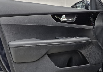 Подержанный автомобиль Kia Cerato Sedan 2019 года (18 фото)